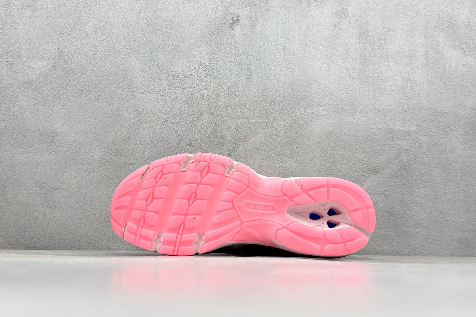 New Balance 740 Rose/Argent