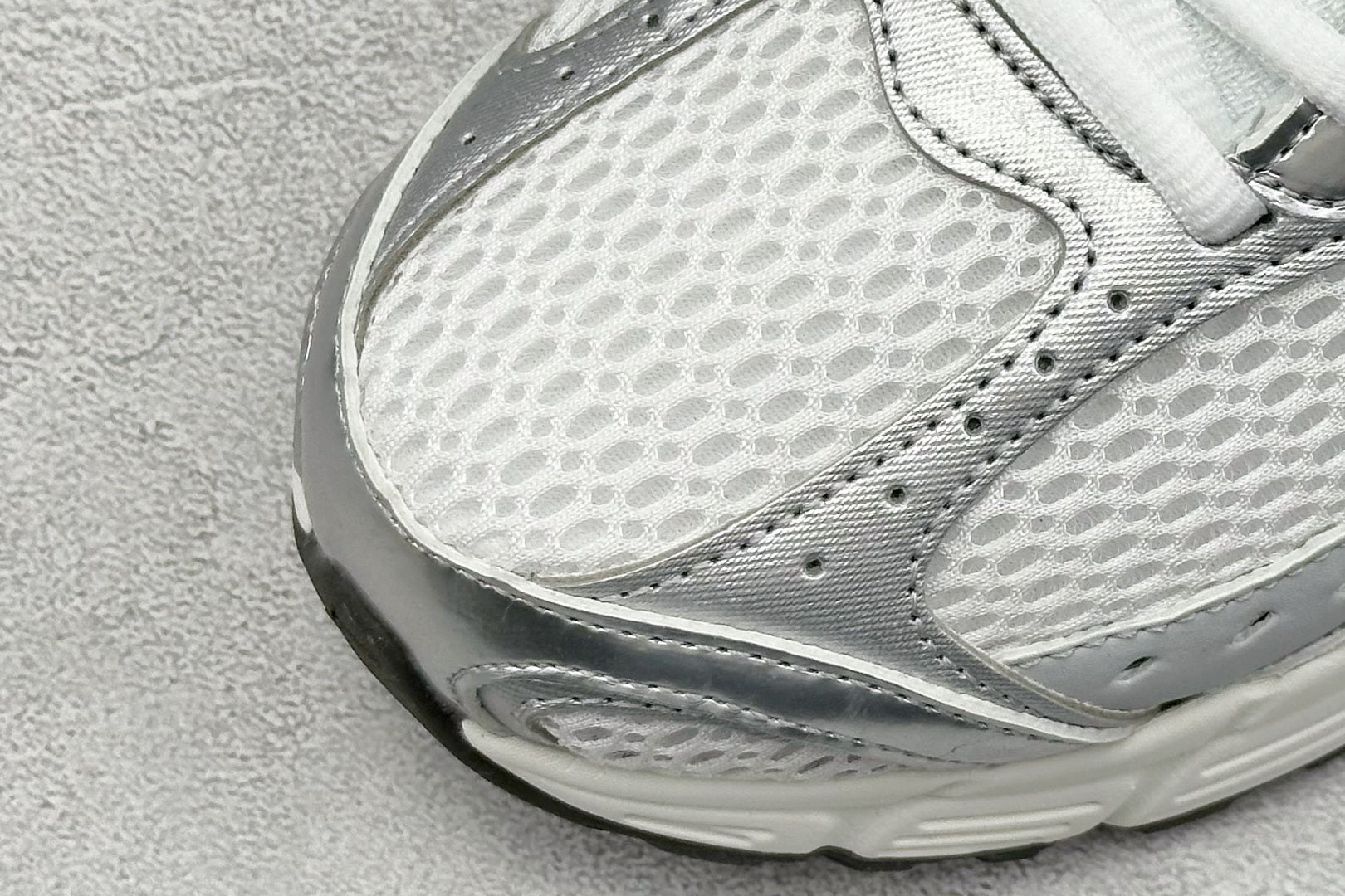 Nike V5 RNR