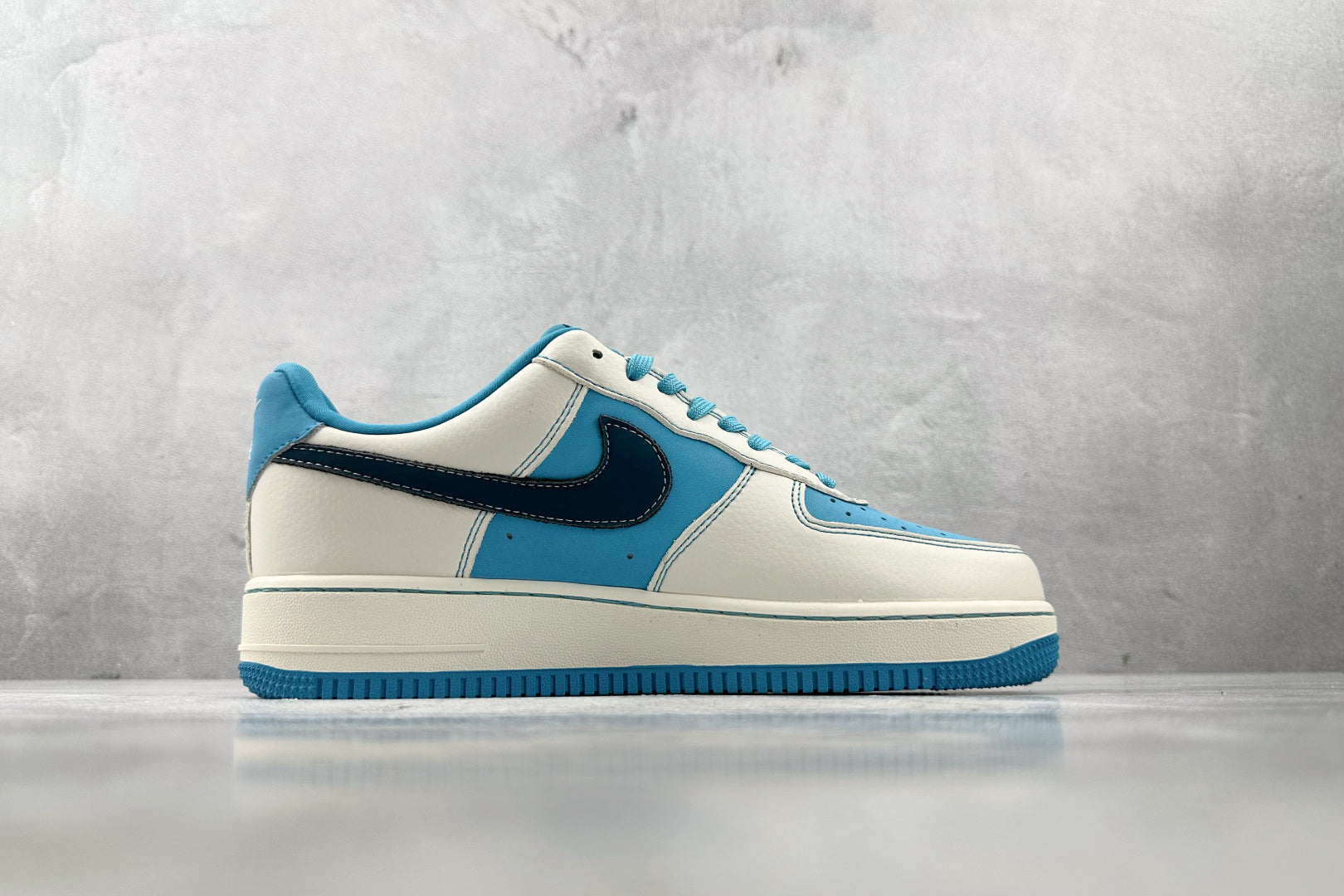 Nike Air Force 1 “Dior – Bleu & Blanc
