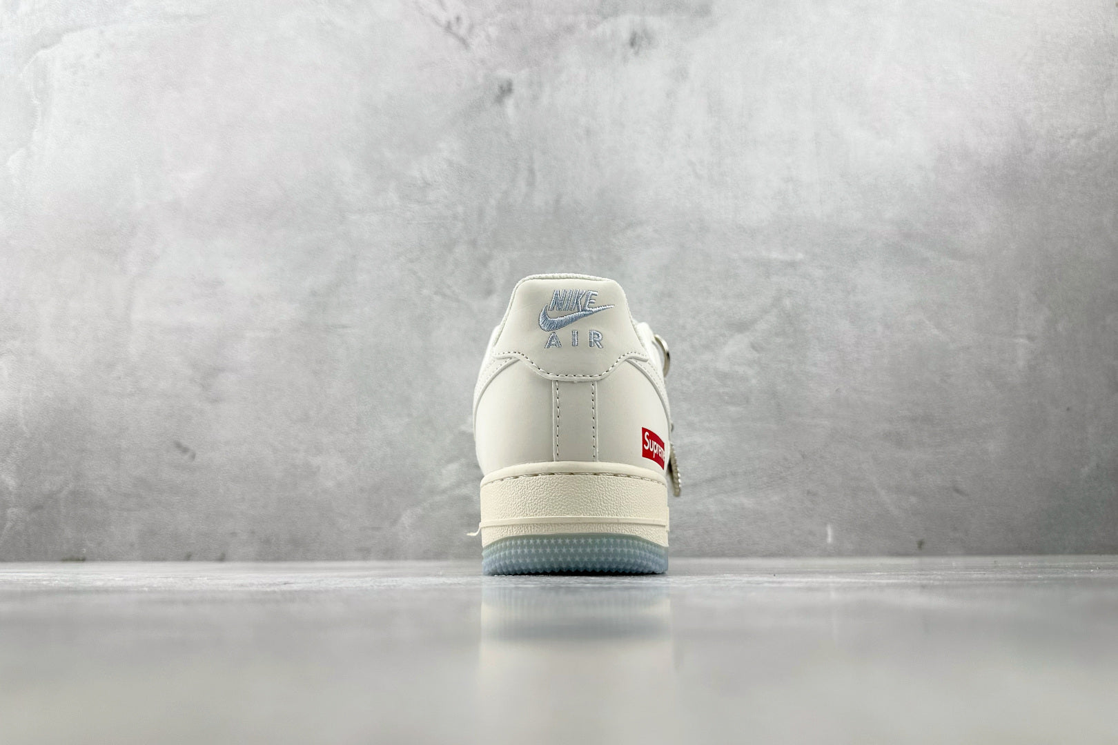 Supreme x Nike Air Force 1 Low