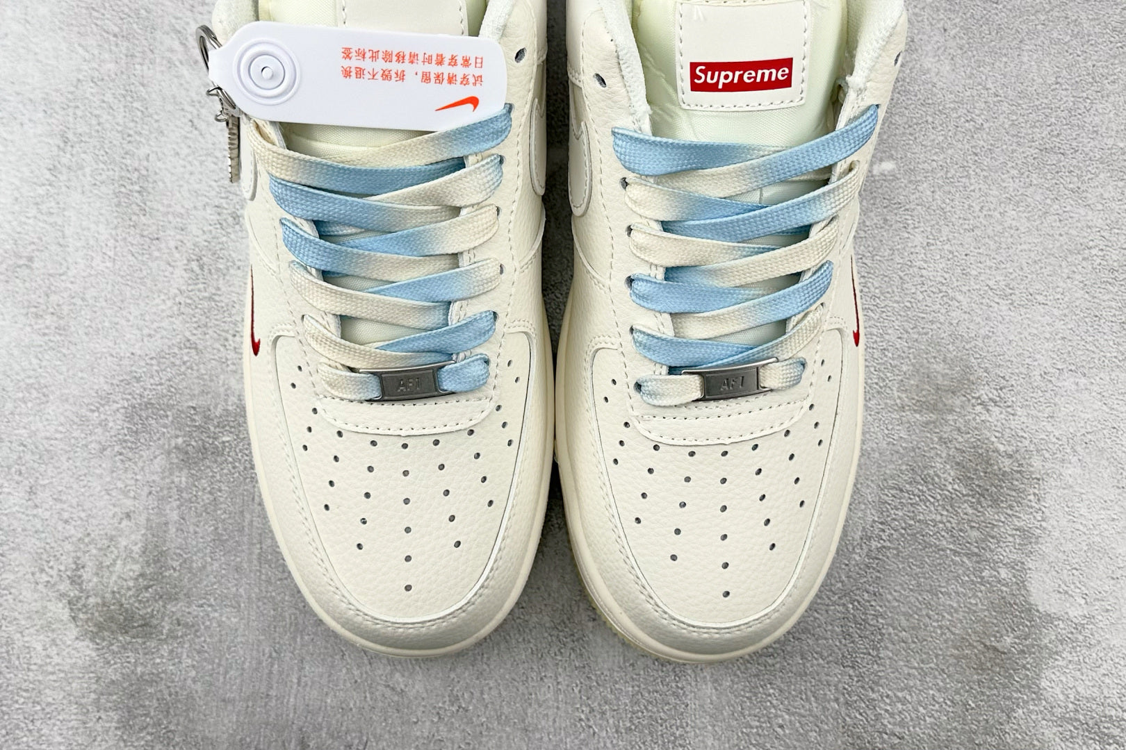 Supreme x Nike Air Force 1 Low