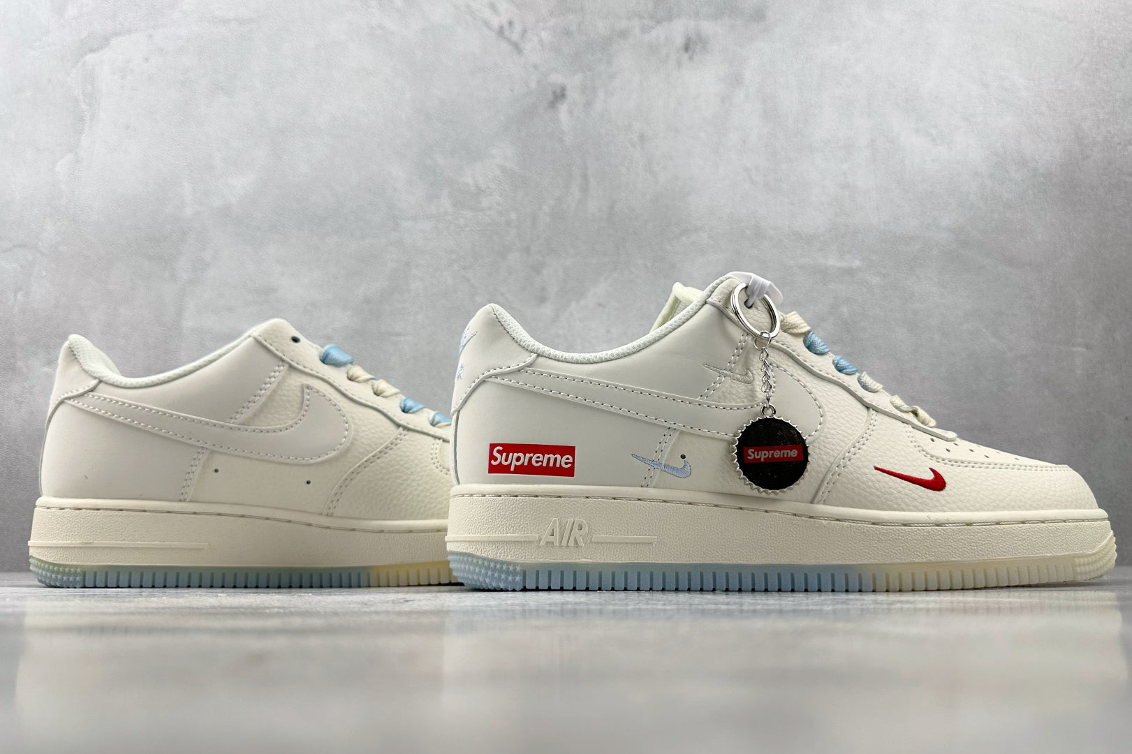 Supreme x Nike Air Force 1 Low