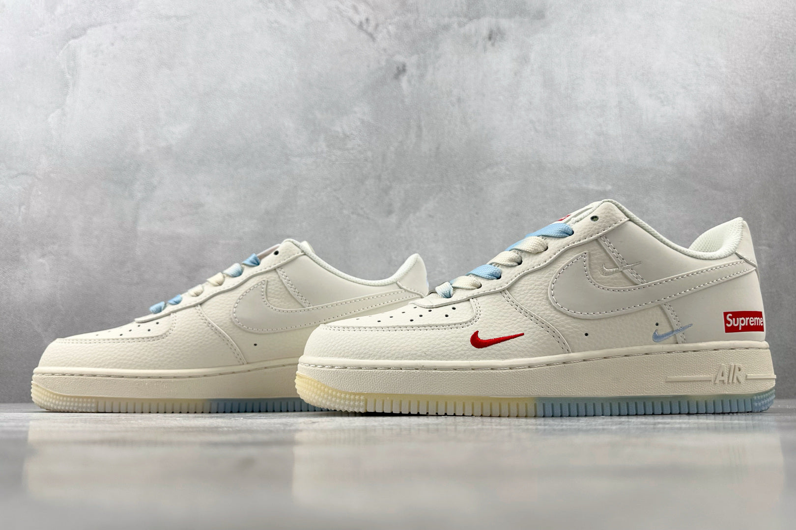 Supreme x Nike Air Force 1 Low