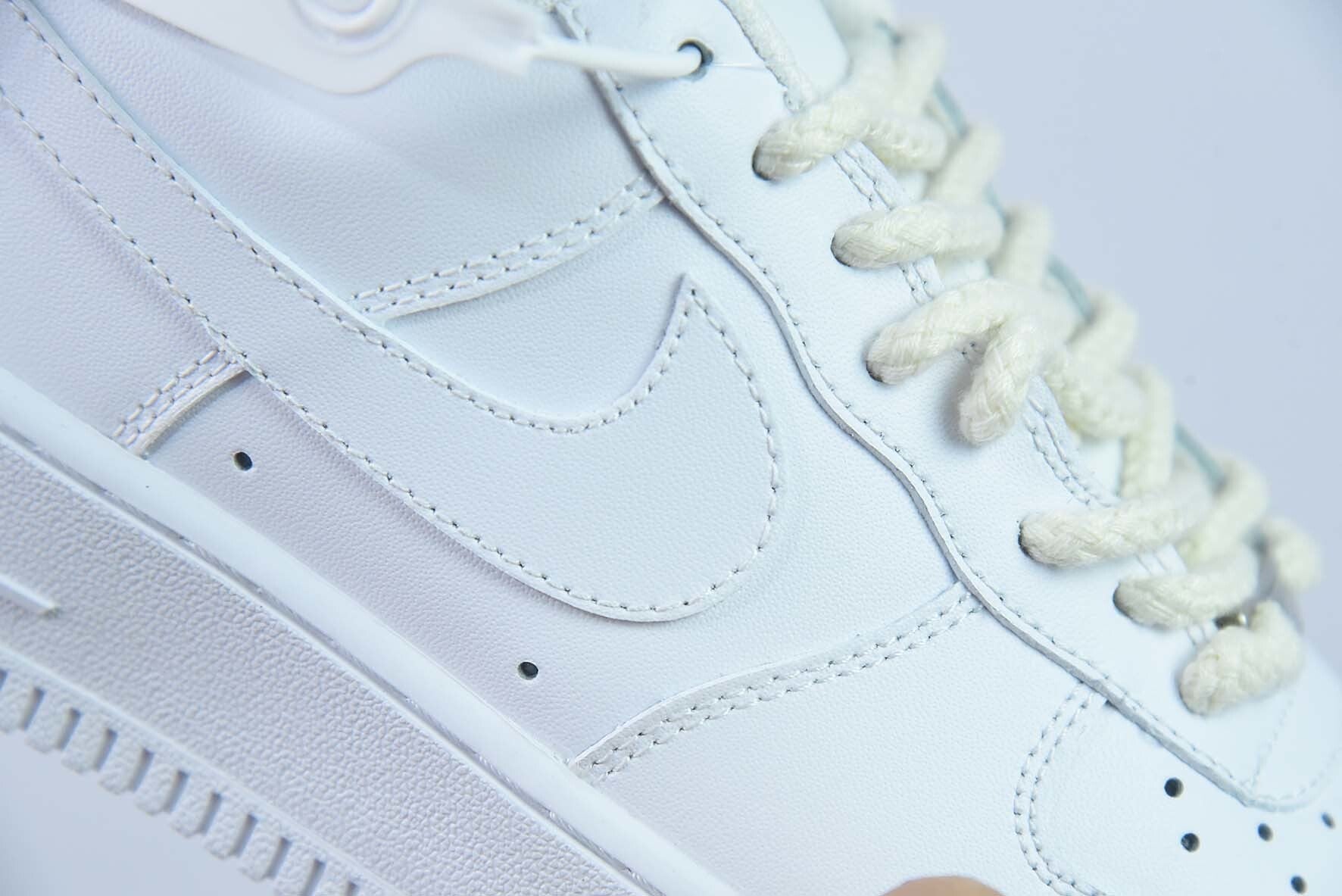Nike Air Force 1 Low Triple White