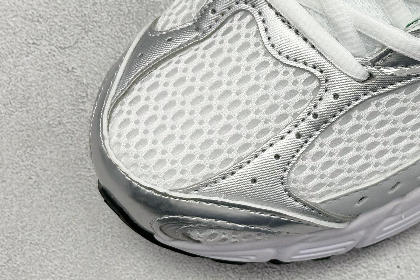 Nike P-6000 Green Metallic Silver