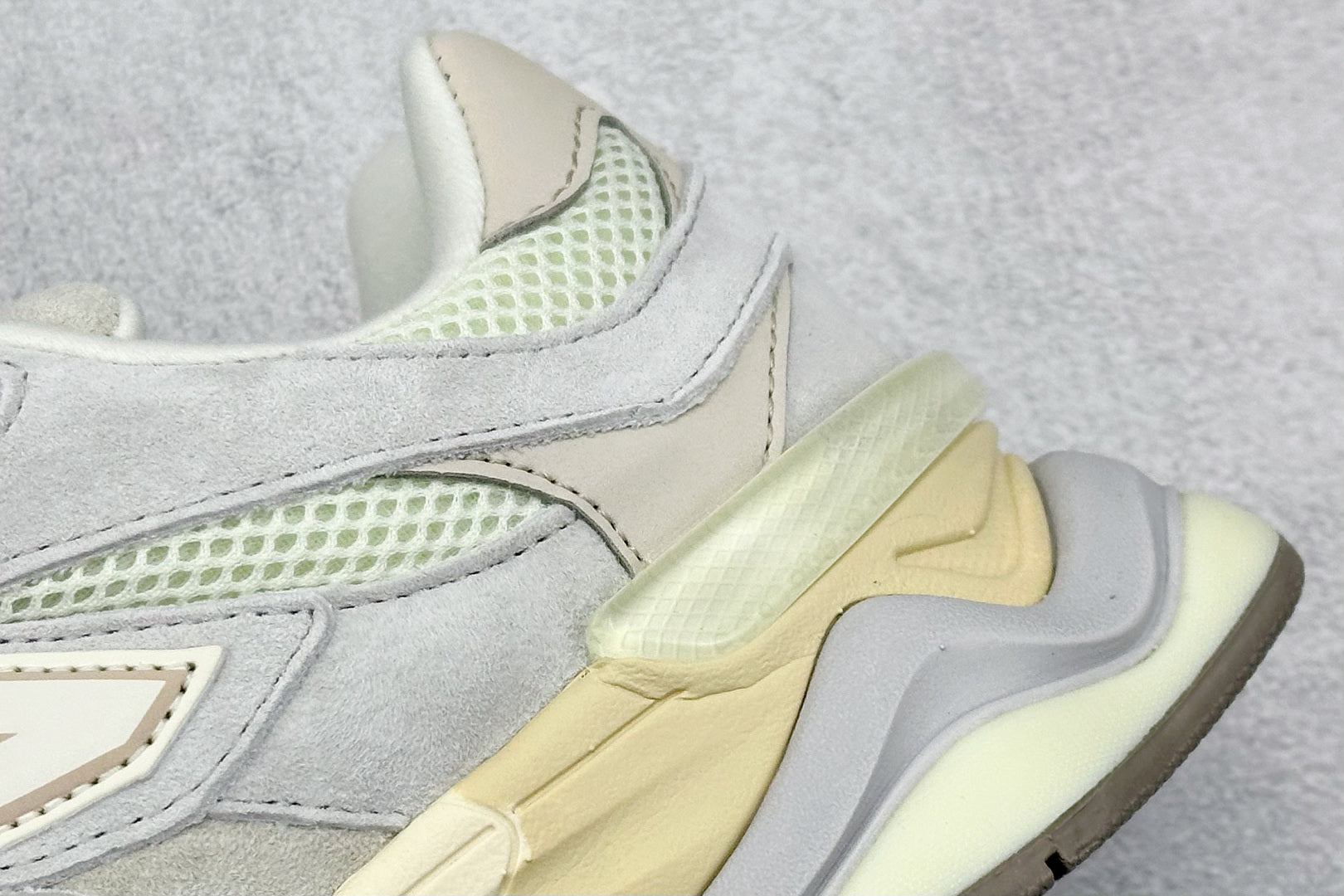 New Balance 9060 "Cream Sea Salt" – Édition Lifestyle