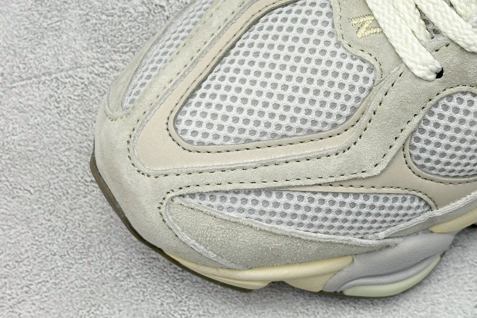 New Balance 9060 "Cream Sea Salt" – Édition Lifestyle