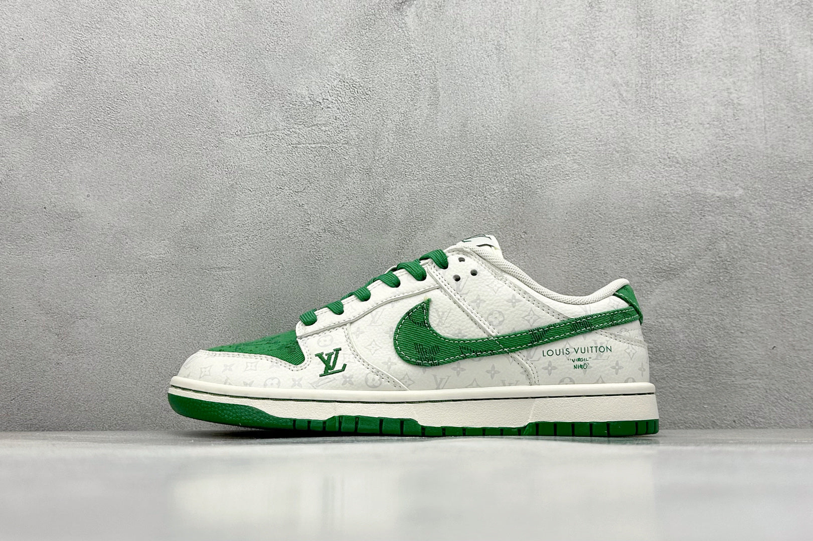 Dunk Low x Louis Vuitton
