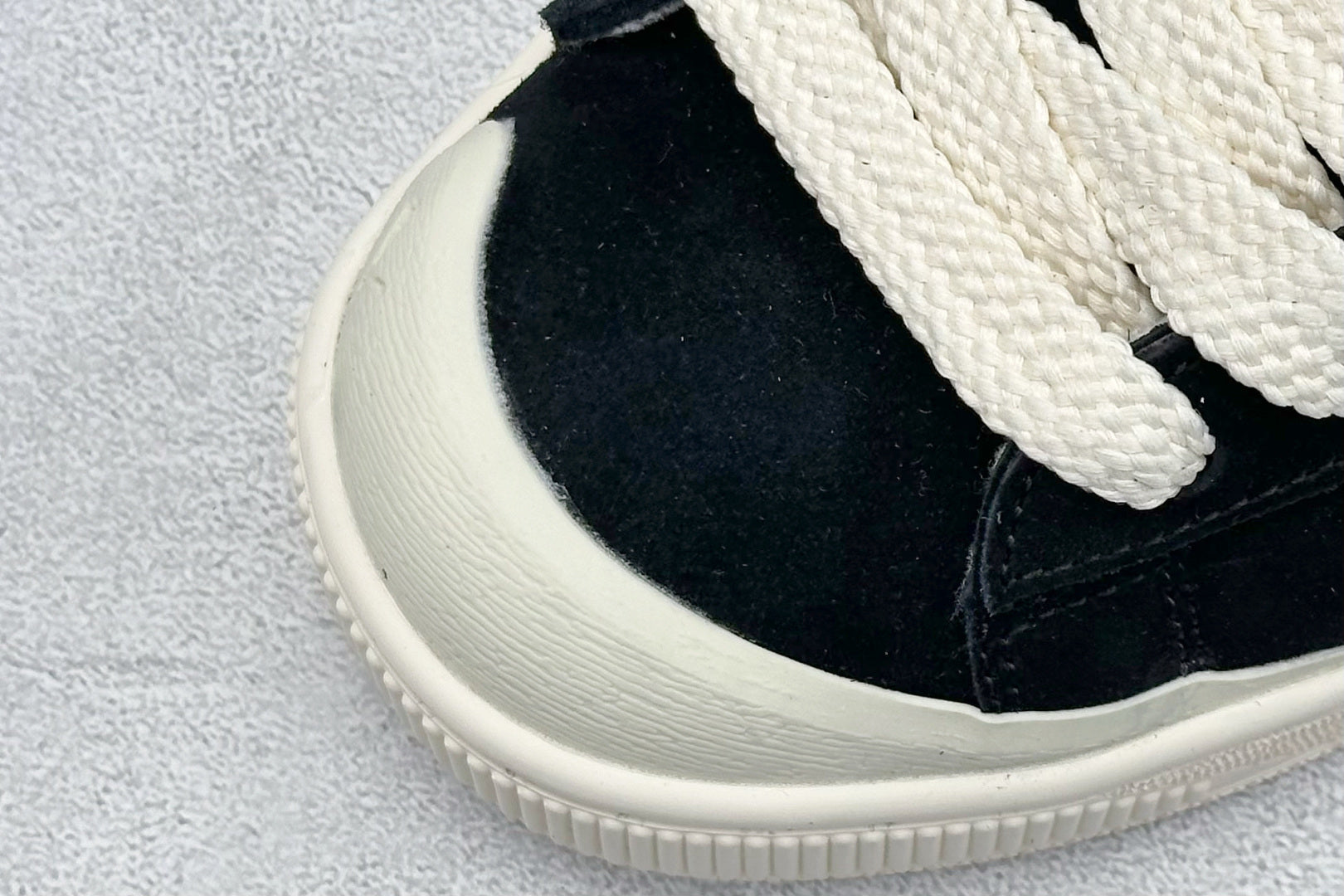 Suede Vintage Low