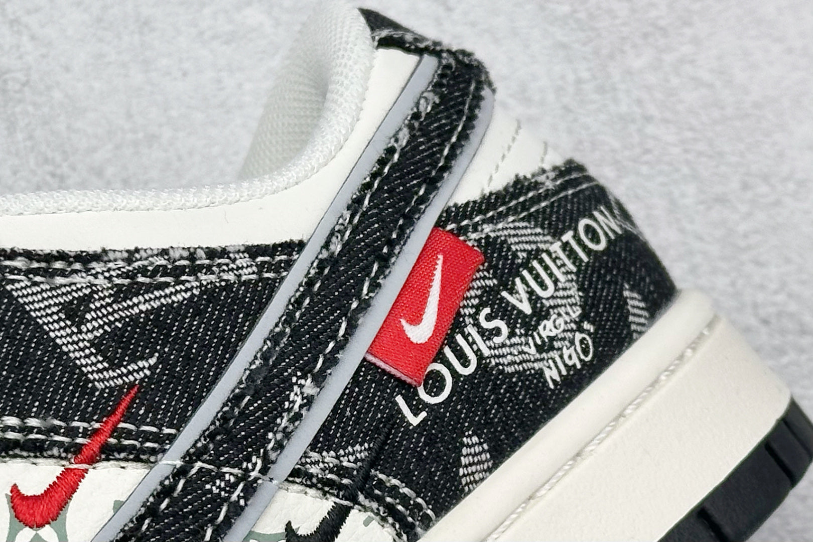 Dunk Low Monogram Black Edition