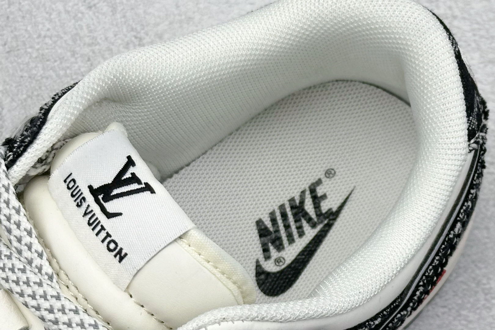 Dunk Low Monogram Black Edition