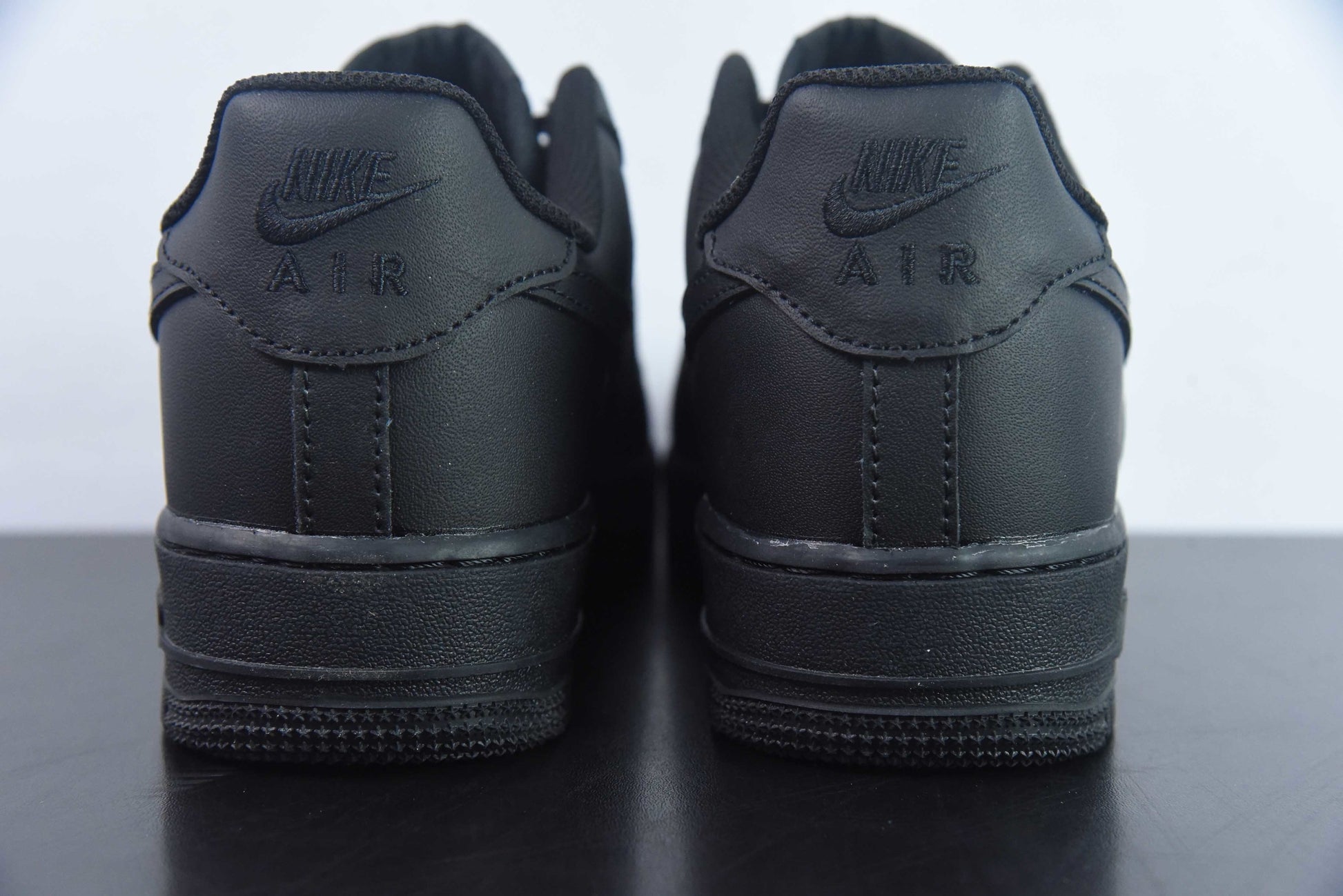 Nike Air Force 1 ’07 Low – Triple Black