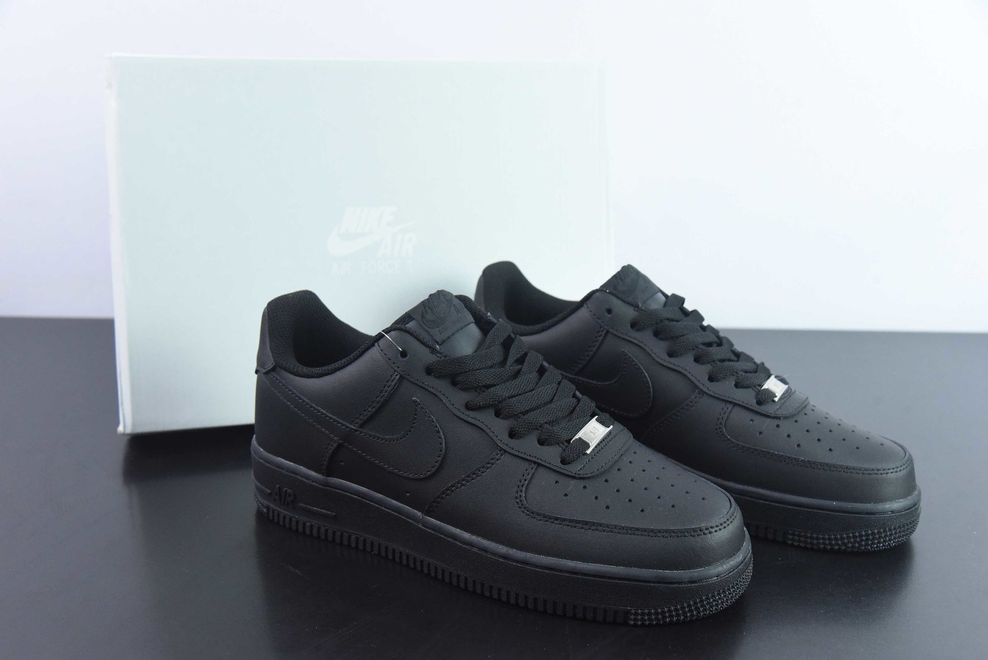 Nike Air Force 1 ’07 Low – Triple Black